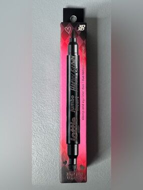 Lottie London Jumbo heart Harley Quinn heart Stamp & Eyeliner duo ultra Black